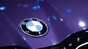 Read more about the article BMW cheamă în service sute de mii de vehicule din cauza riscului de incendiu