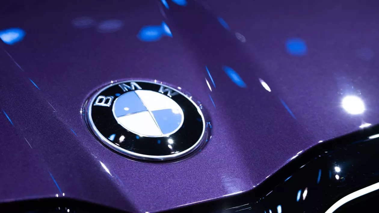 You are currently viewing BMW cheamă în service sute de mii de vehicule din cauza riscului de incendiu