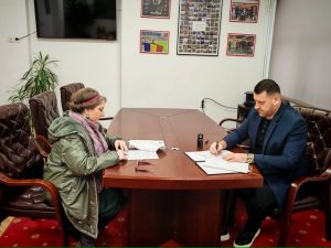 Read more about the article Gabriel Purcaru a semnat contractul pentru reabilitarea a peste 3,5 kilometri de străzi din Moreni