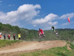 Read more about the article Curs de specializare pentru arbitri de motociclism, organizat de Federația Română, la Moreni