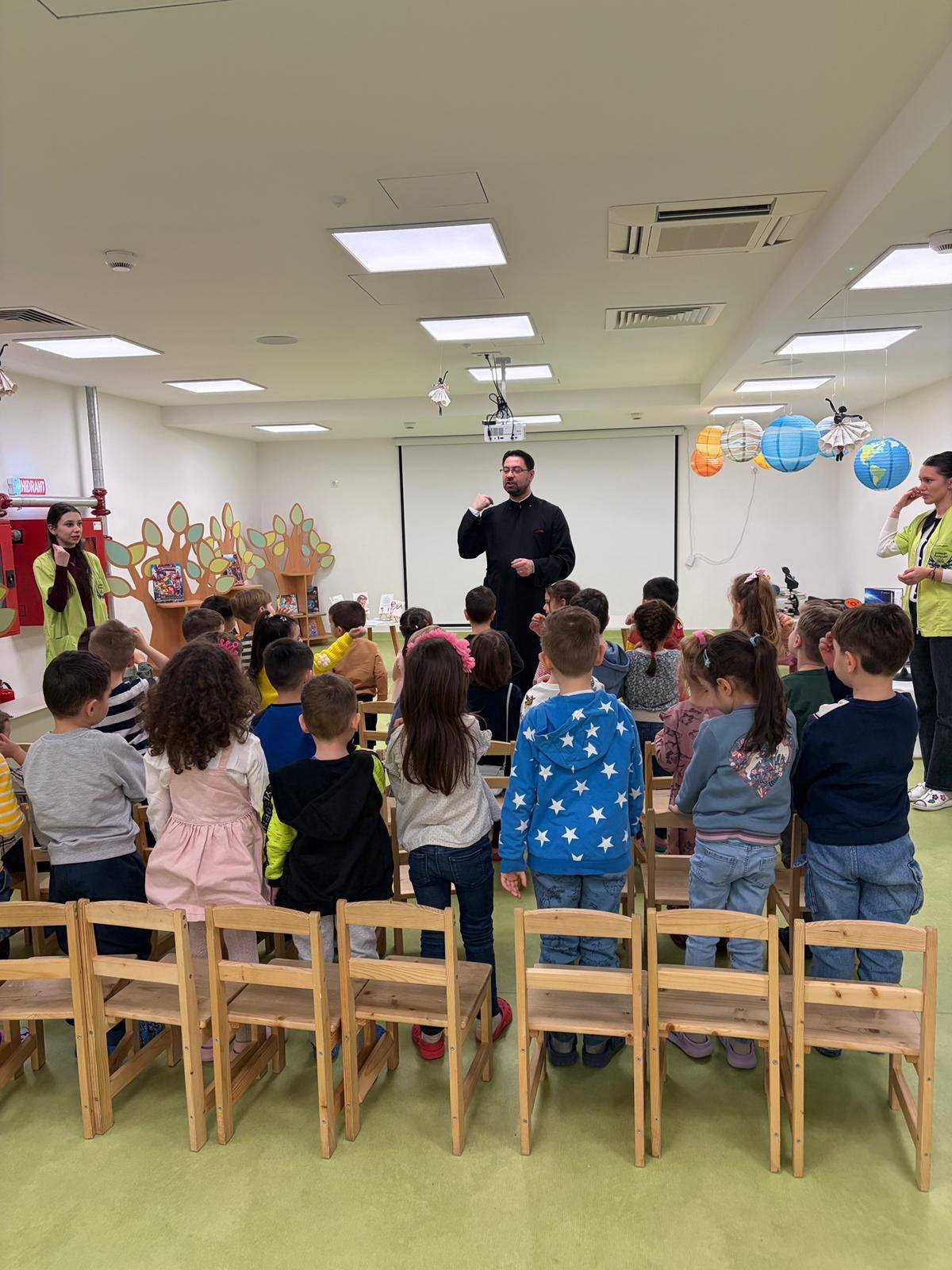 You are currently viewing „Și eu învăț să fiu bun”, activitate educațională pentru preșcolarii de la Grădinița „Prichindel”