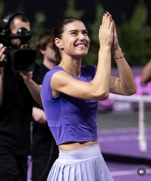 Read more about the article Sorana Cîrstea s-a calificat în turul secund al turneului WTA 1000 de la Dubai