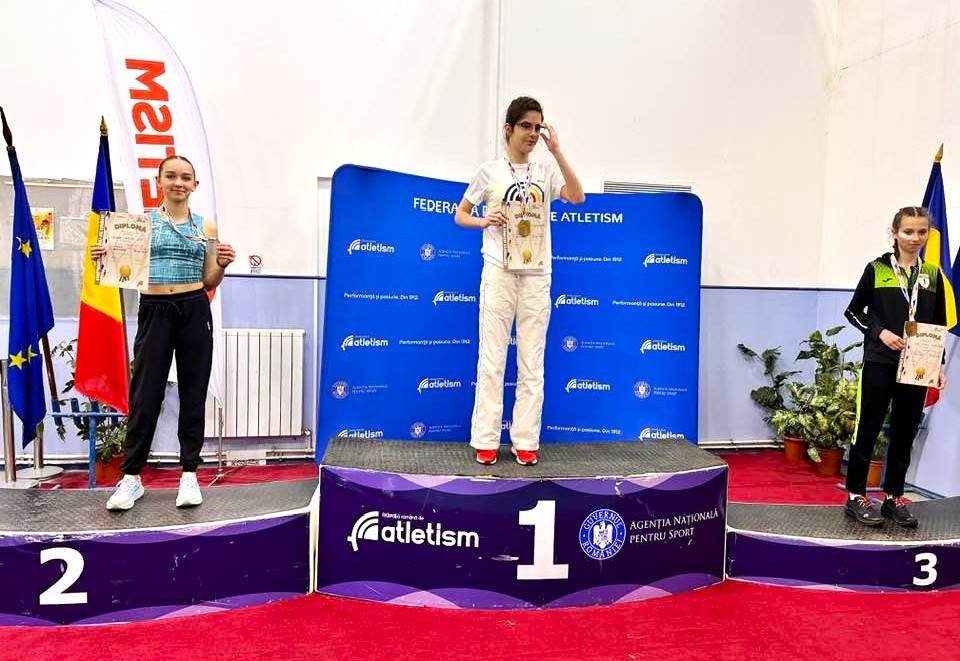 You are currently viewing Atleta dâmbovițeană Sonia Ilie, din nou pe podium! A devenit vicecampioană a României la 200 metri