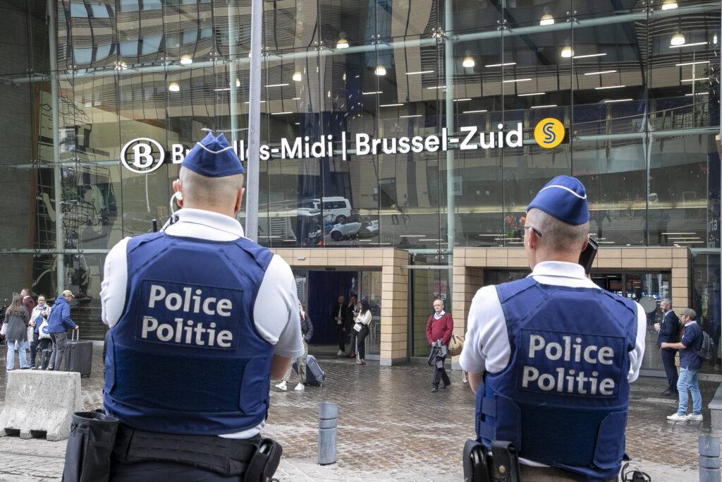 You are currently viewing Gara Bruxelles-Midi, evacuată după ce au fost găsite colete suspecte