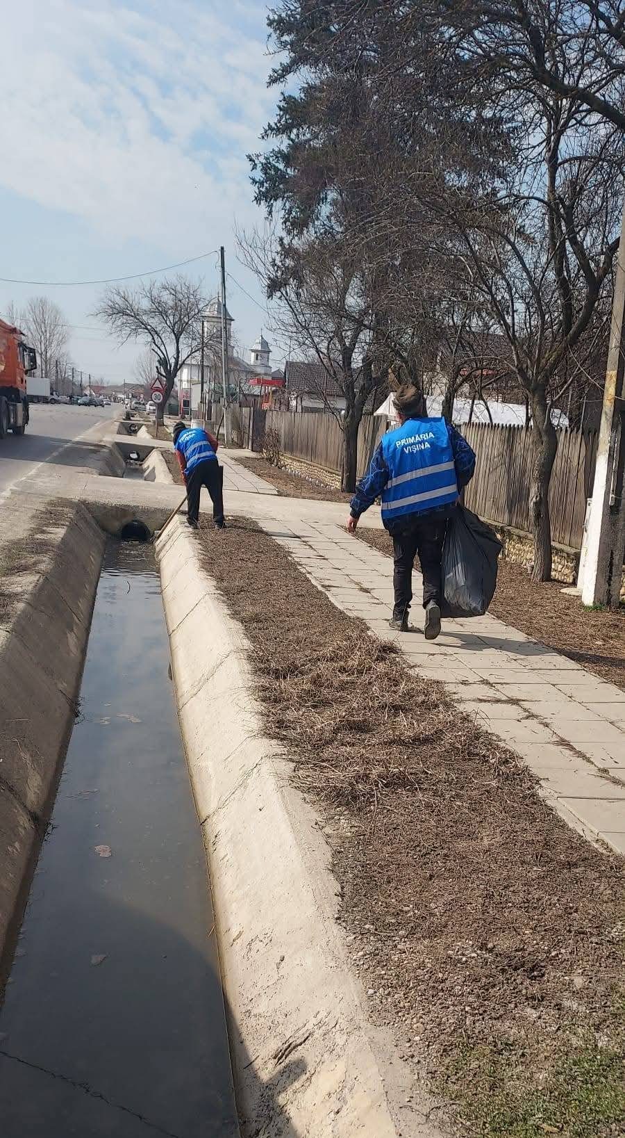 You are currently viewing Vișina își mobilizează comunitatea pentru un mediu curat