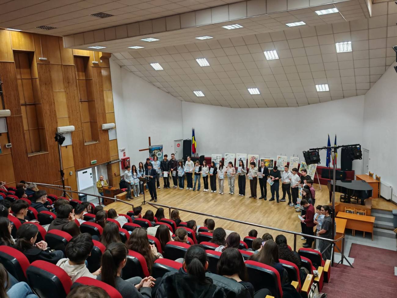You are currently viewing Festivitate de premiere pentru elevi ai Liceului de Arte ,,Bălașa Doamna” din Târgoviște, participanți la olimpiadele școlare de specialitate