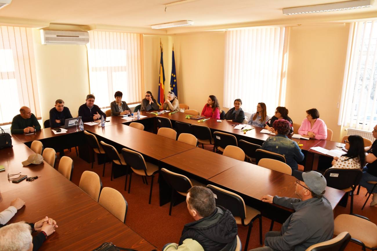 You are currently viewing Informare pentru fermierii din Răcari privind depunerea cererilor APIA 2026