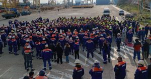 Read more about the article Protest la Şantierul Naval Damen-Mangalia, după ce angajaţii nu au salarii de trei luni