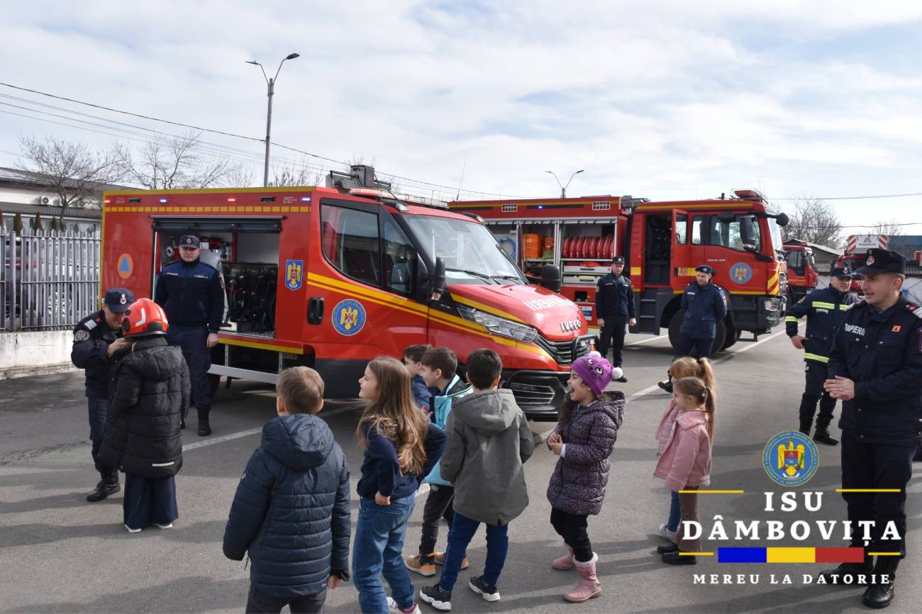 You are currently viewing Subunitățile de pompieri din Dâmbovița și-au deschis porțile în Săptămâna Protecției Civile