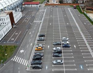 Read more about the article Primarul Târgoviștei face apel la șoferi să folosească parcările construite în jurul Parcului Chindia, în loc să lase mașinile pe Calea Domnească
