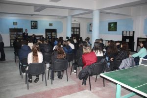 Read more about the article Elevi din Târgoviște, față în față cu realitatea detenției, la Penitenciarul Mărgineni