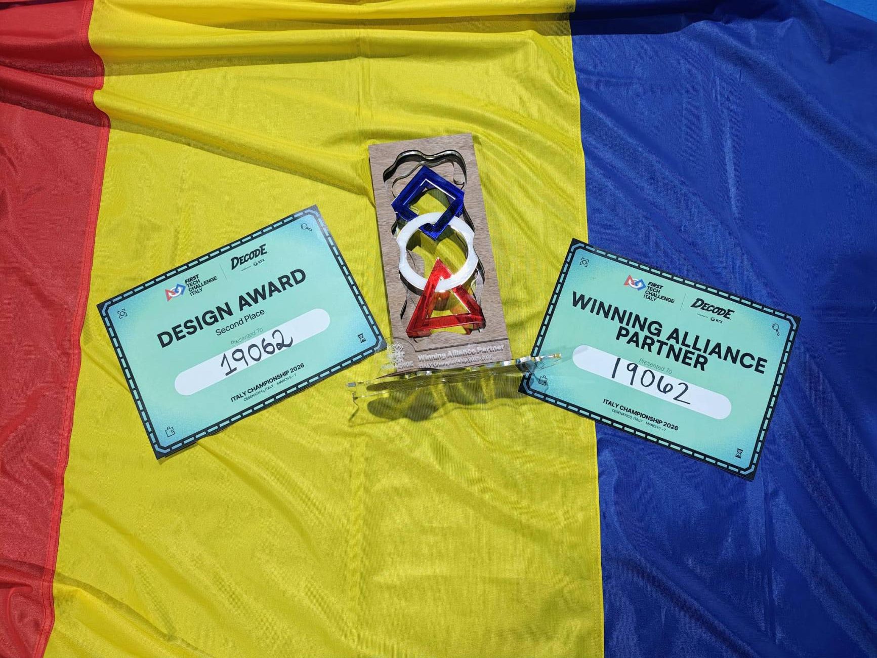 You are currently viewing Elevii Clubului de Robotică de la „Constantin Carabella”, premiați în Italia
