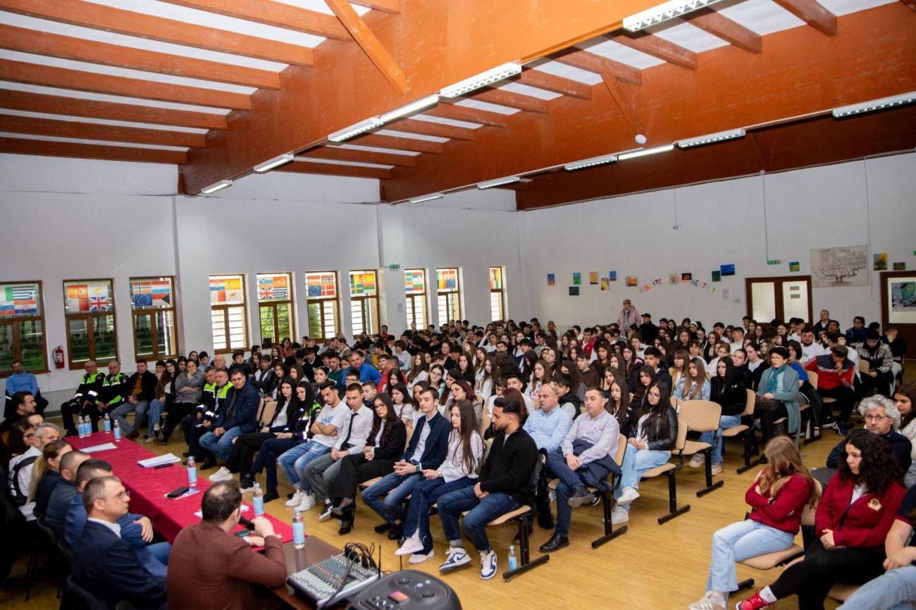 You are currently viewing Laurentiu Costache, primar Titu: Drogurile înseamnă dependență, pierderea controlului, probleme de sănătate și destine frânte