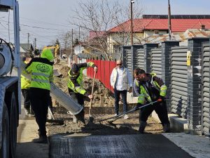 Read more about the article Investiții care ajung la poarta oamenilor, în comuna Ulmi
