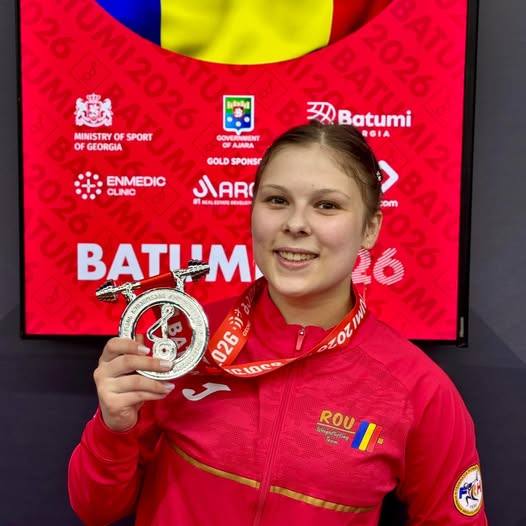 You are currently viewing Andreea Cotruța, medaliată cu argint la Campionatele Europene de Haltere