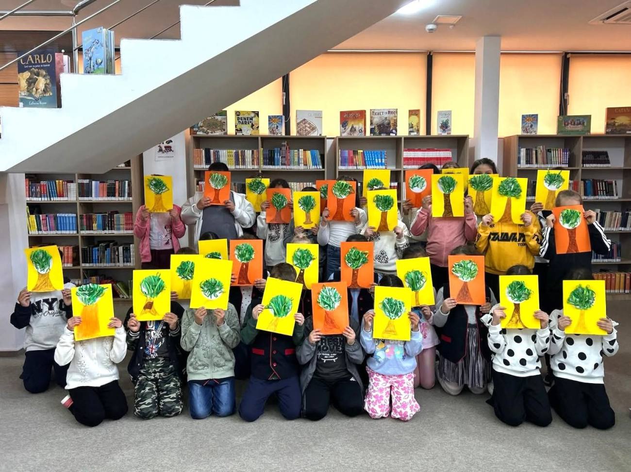 You are currently viewing Elevi ai Școlii Gimnaziale Tătărani au vizitat Filiala pentru Copii a Bibliotecii Județene Dâmbovița