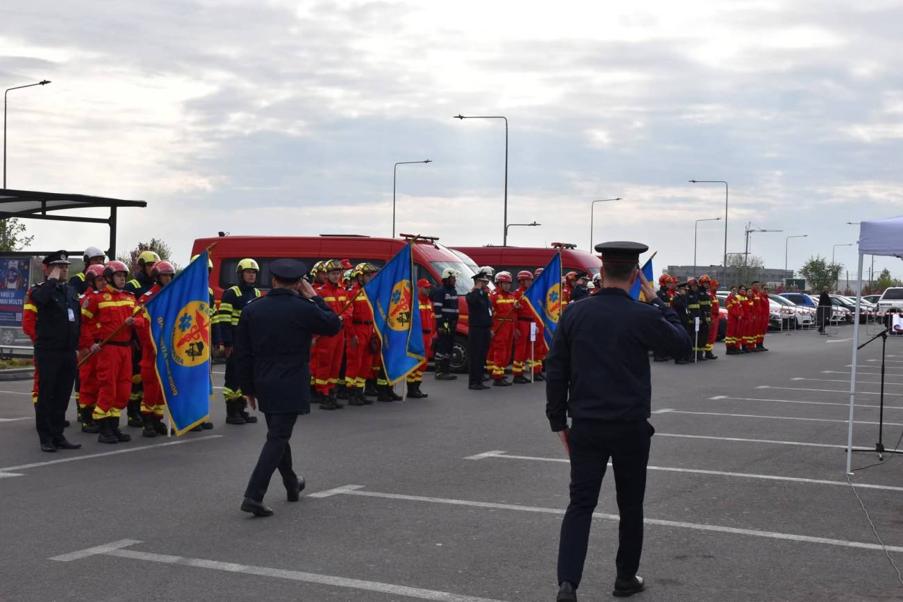 You are currently viewing Municipiul Târgoviște a devenit scena intervențiilor de urgență. A început competiția națională de descarcerare