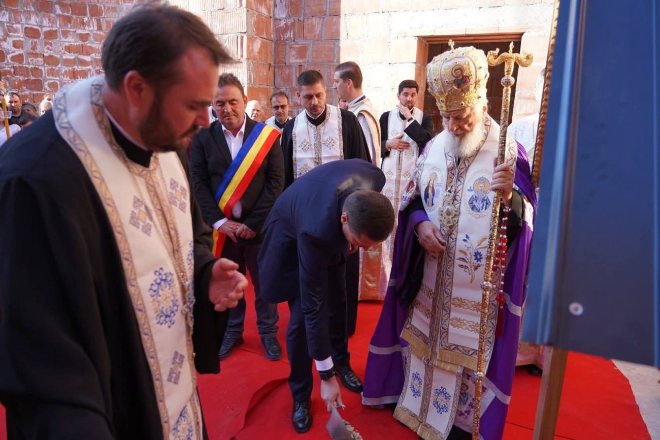You are currently viewing Comunitatea din Potlogi își conturează viitorul spiritual printr-un nou lăcaș de cult