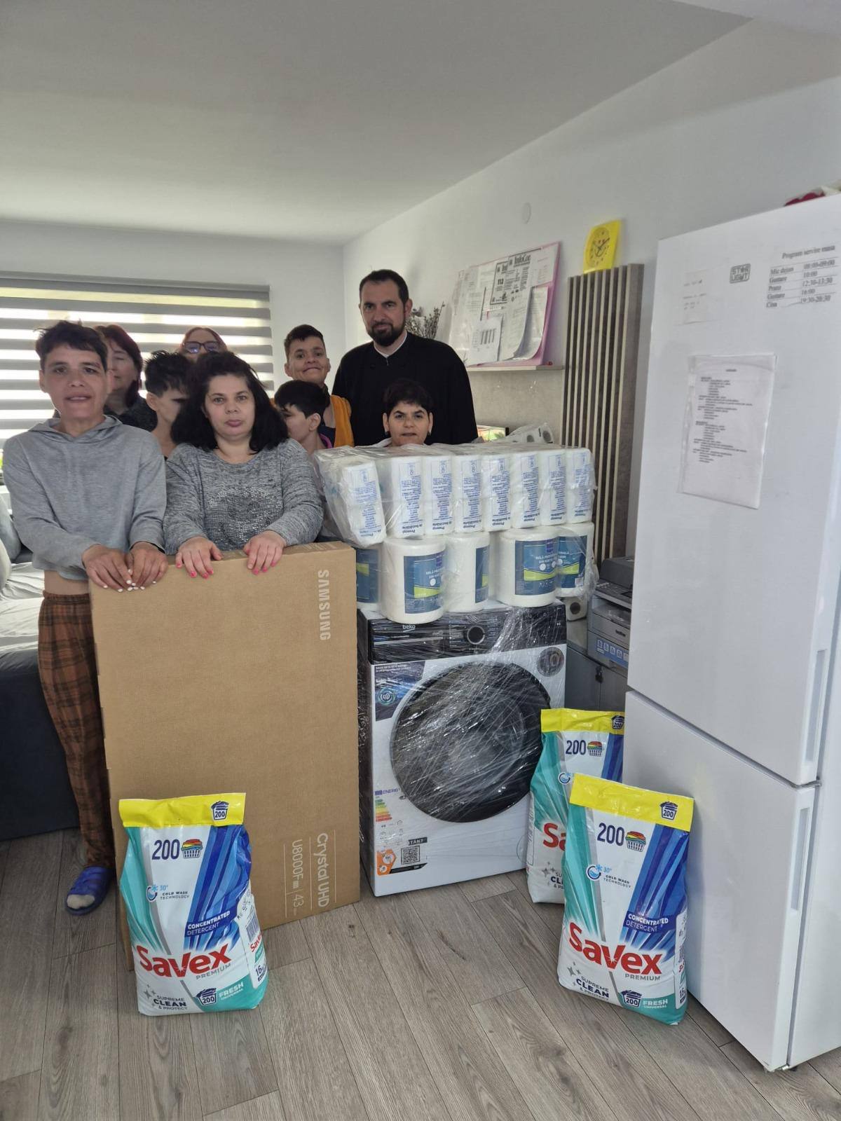 You are currently viewing DARURI DE PESTE 8.000 LEI OFERITE DE PAROHIA „SFÂNTUL VOIEVOD NEAGOE BASARAB” DIN TÂRGOVIȘTE