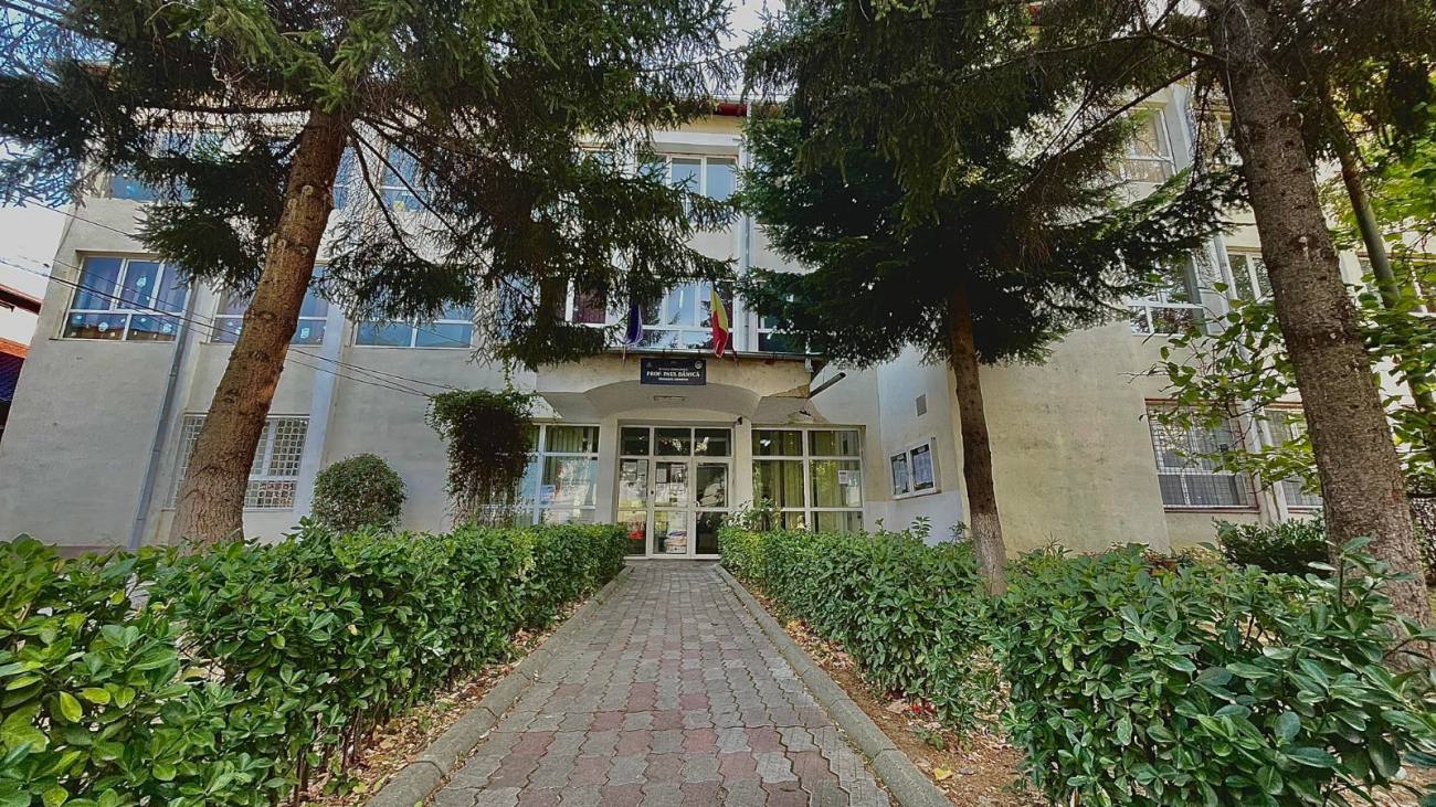 You are currently viewing Investiție de 32 de milioane de lei la Școala „Paul Bănică” din Târgoviște. Unitatea va fi reabilitată și consolidată seismic