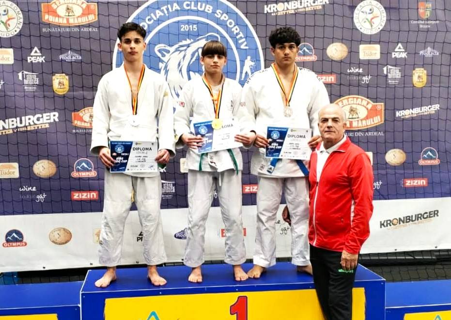 You are currently viewing Judocanii de la CS Târgoviște, de cinci ori pe podium la Cupa „Kids Judo Cup”! Una dintre medaliile obținute a fost din aur