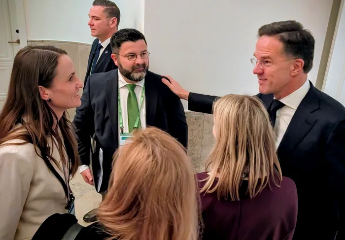 You are currently viewing Un dâmbovițean pe lista scurtă pentru Ambasada României la Washington