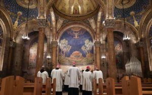 Read more about the article Slujbele catolice de Paște de la Biserica Sfântului Mormânt vor avea loc cu ușile închise