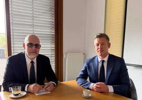 You are currently viewing Kelemen Hunor, întâlnire cu viitorul premier maghiar Péter Magyar