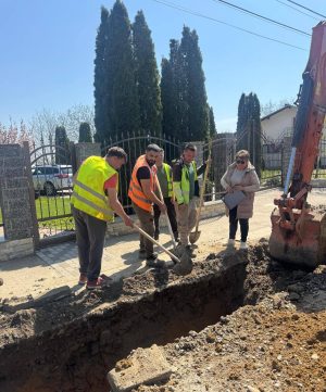 Read more about the article Au început lucrările la rețeaua de canalizare din Vlădeni