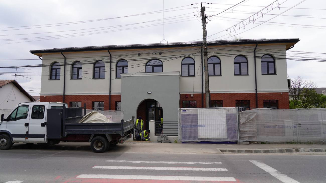 You are currently viewing Administrația din Răzvad investește în seniori; centru de zi în plină construcție
