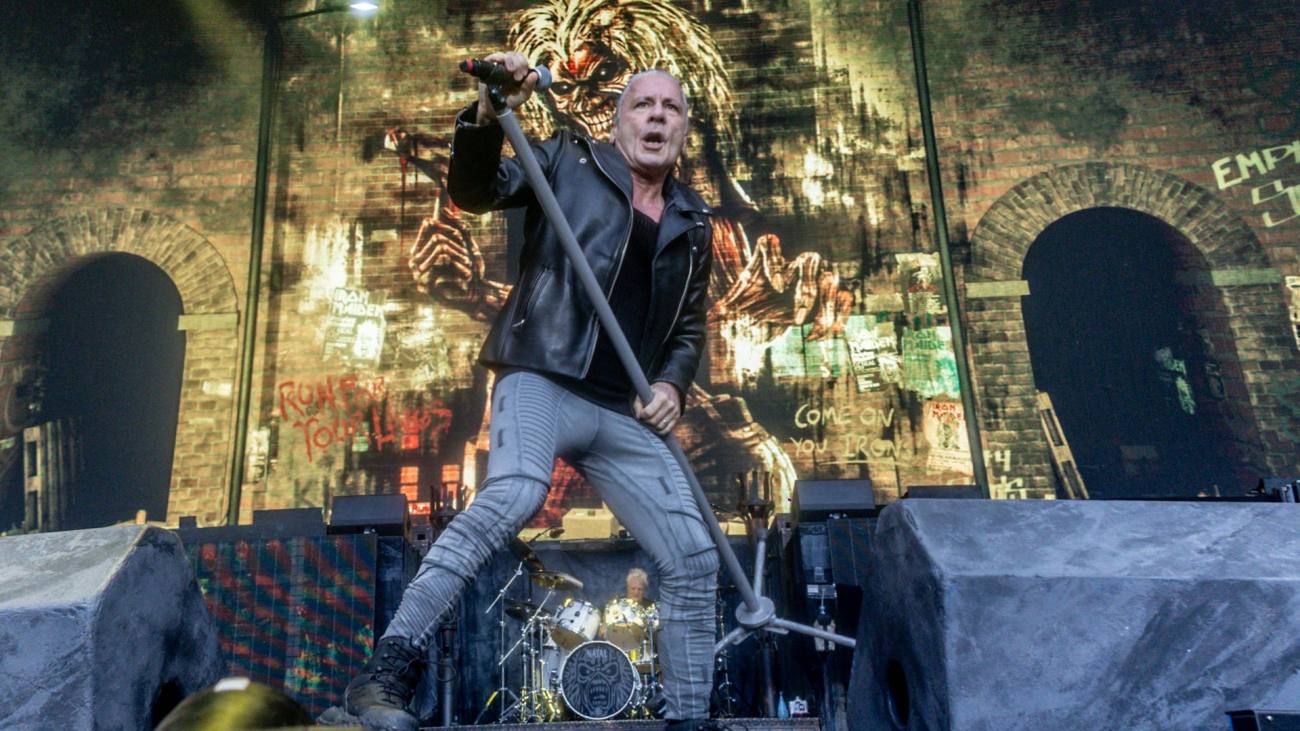 You are currently viewing Restricții de trafic în București, joi, în ziua concertului Iron Maiden de pe Arena Națională