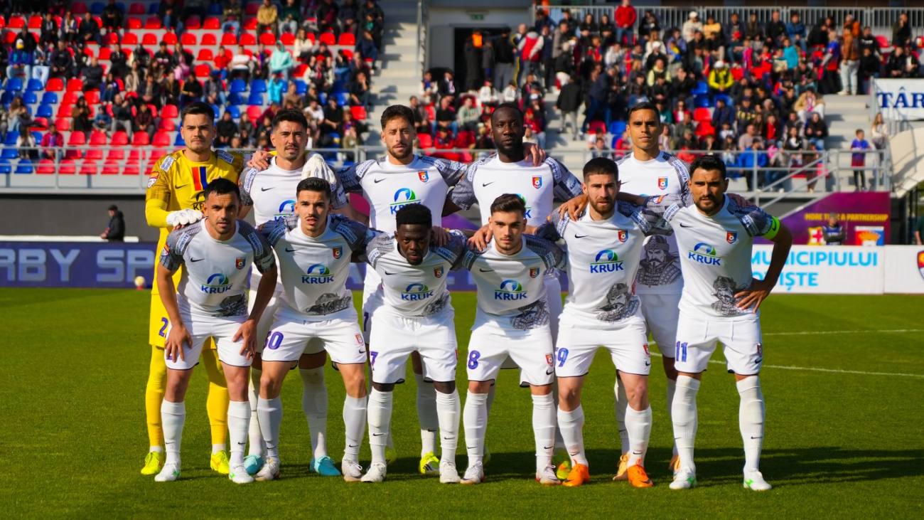 You are currently viewing Chindia Târgoviște, în picaj liber! A noua înfrângere consecutivă și un play-off de coșmar
