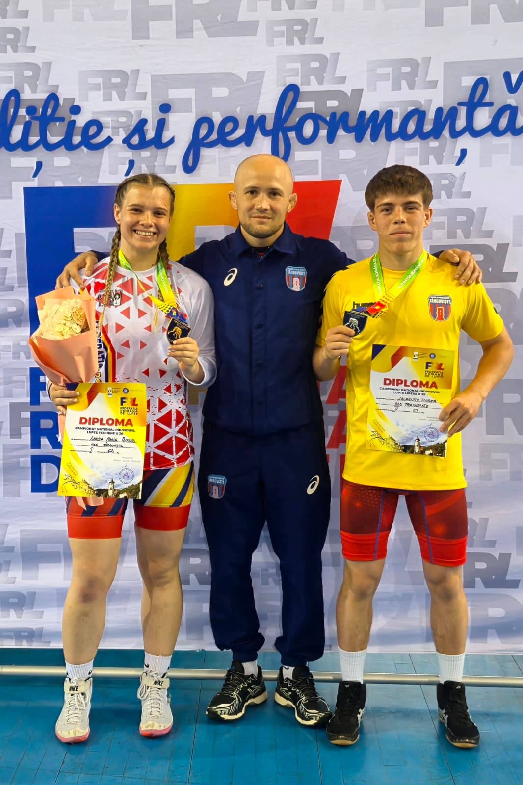 You are currently viewing Rezultate excepționale pentru luptătorii de la CSȘ Târgoviște la Campionatul Național U20! Aur pentru Larisa Bucur și argint pentru Laurențiu Florea