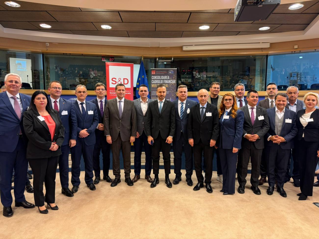 You are currently viewing Viitorul investițiilor europene pentru comunitățile locale, pe agenda delegației din Dâmbovița la Bruxelles