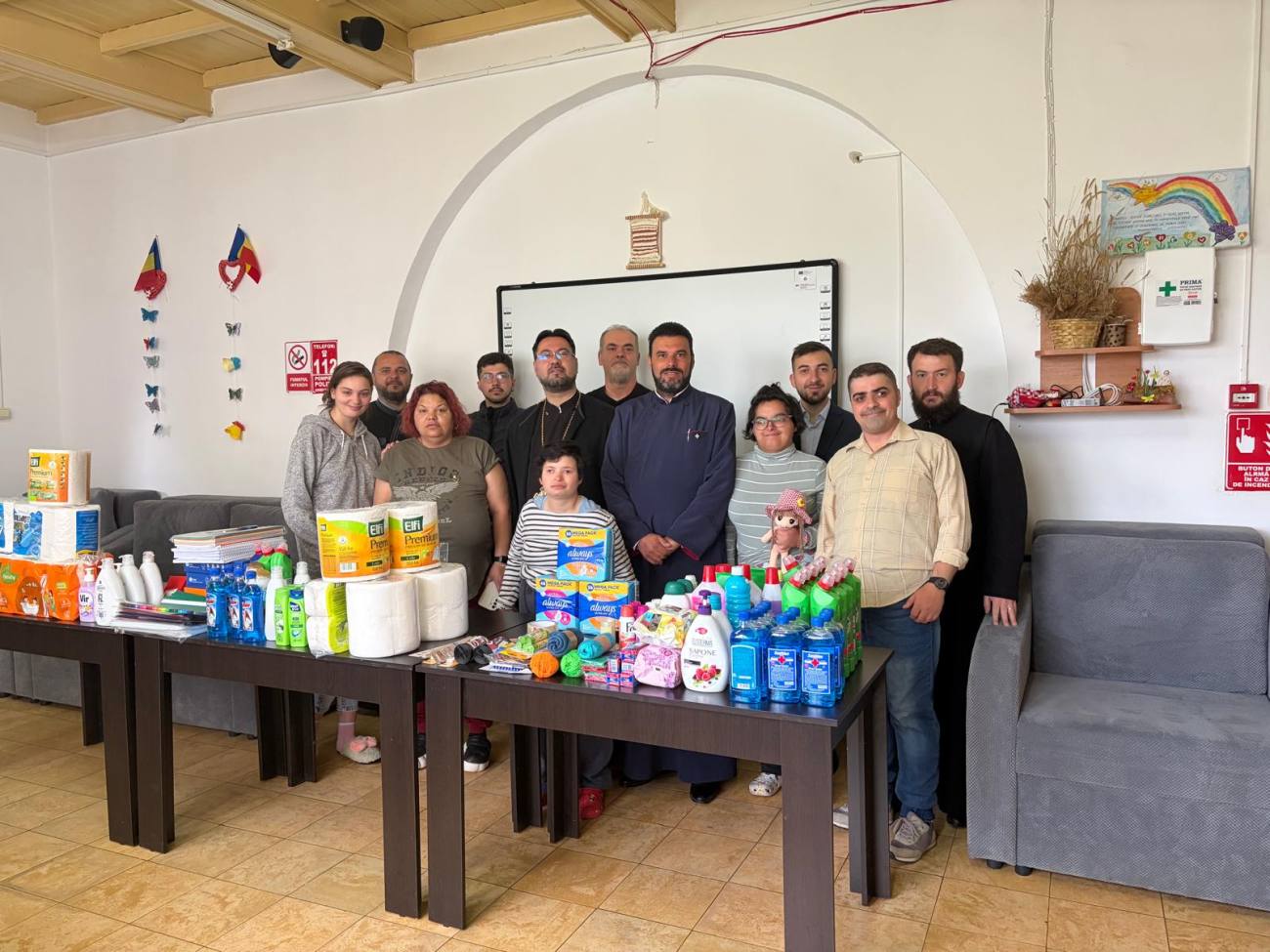 You are currently viewing BISERICA A OFERIT SPRIJIN BENEFICIARILOR CENTRULUI „FLOAREA SPERANȚEI” DIN PUCIOASA