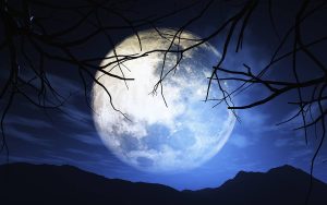 Read more about the article În această seară se va observa „Luna Albastră” pe cerul României
