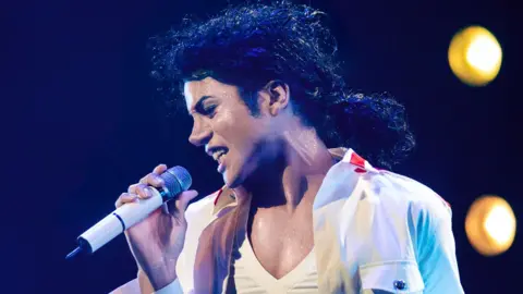 You are currently viewing Filmul biografic despre Michael Jackson doboară recorduri de box office