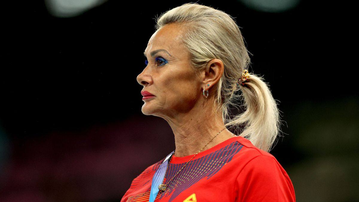 You are currently viewing Federația Română de Gimnastică a suspendat-o pe antrenoarea Camelia Voinea