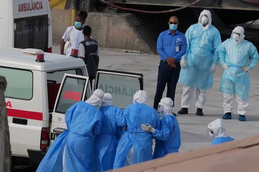 You are currently viewing Însoțitoare de zbor KLM, suspectă de hantavirus, spitalizată la Amsterdam