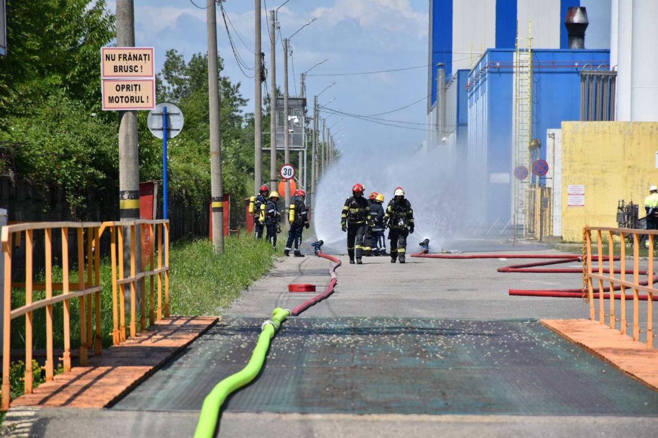 You are currently viewing ISU Dâmbovița a testat intervenția în cazul unui accident major la un operator economic din Târgoviște