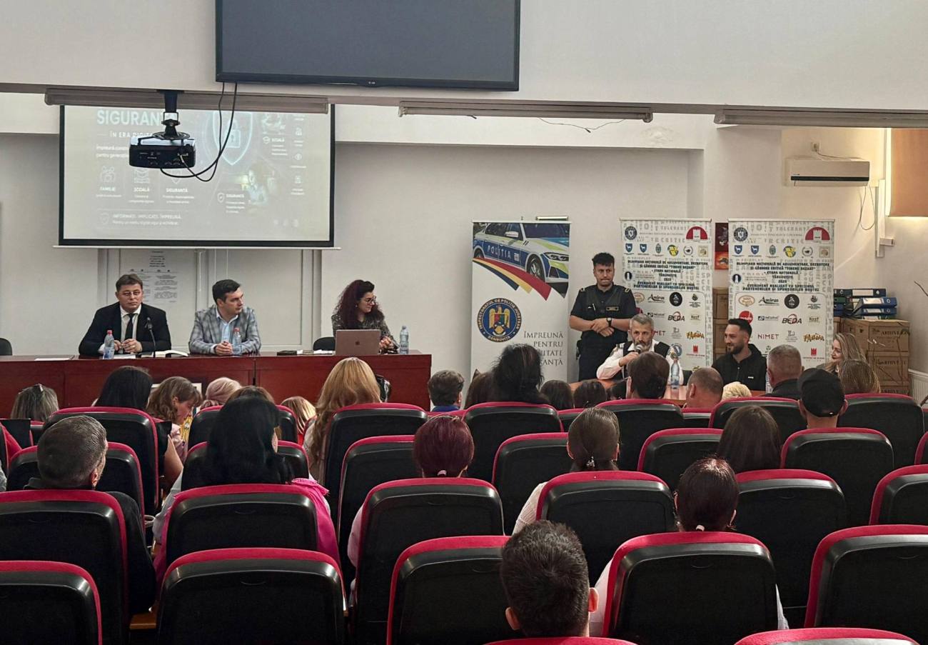 You are currently viewing Părinți și elevi din Dâmbovița, la o acțiune de prevenire a delincvenței juvenile, la Găești