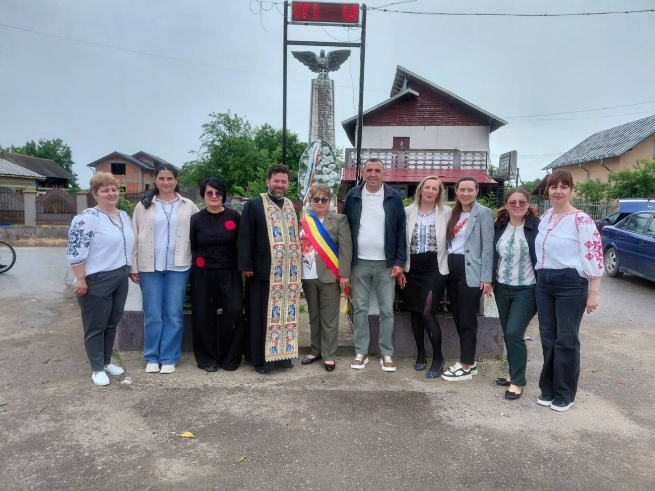 You are currently viewing Ziua Eroilor și Înălțarea Domnului, marcate solemn, în comuna Vlădeni