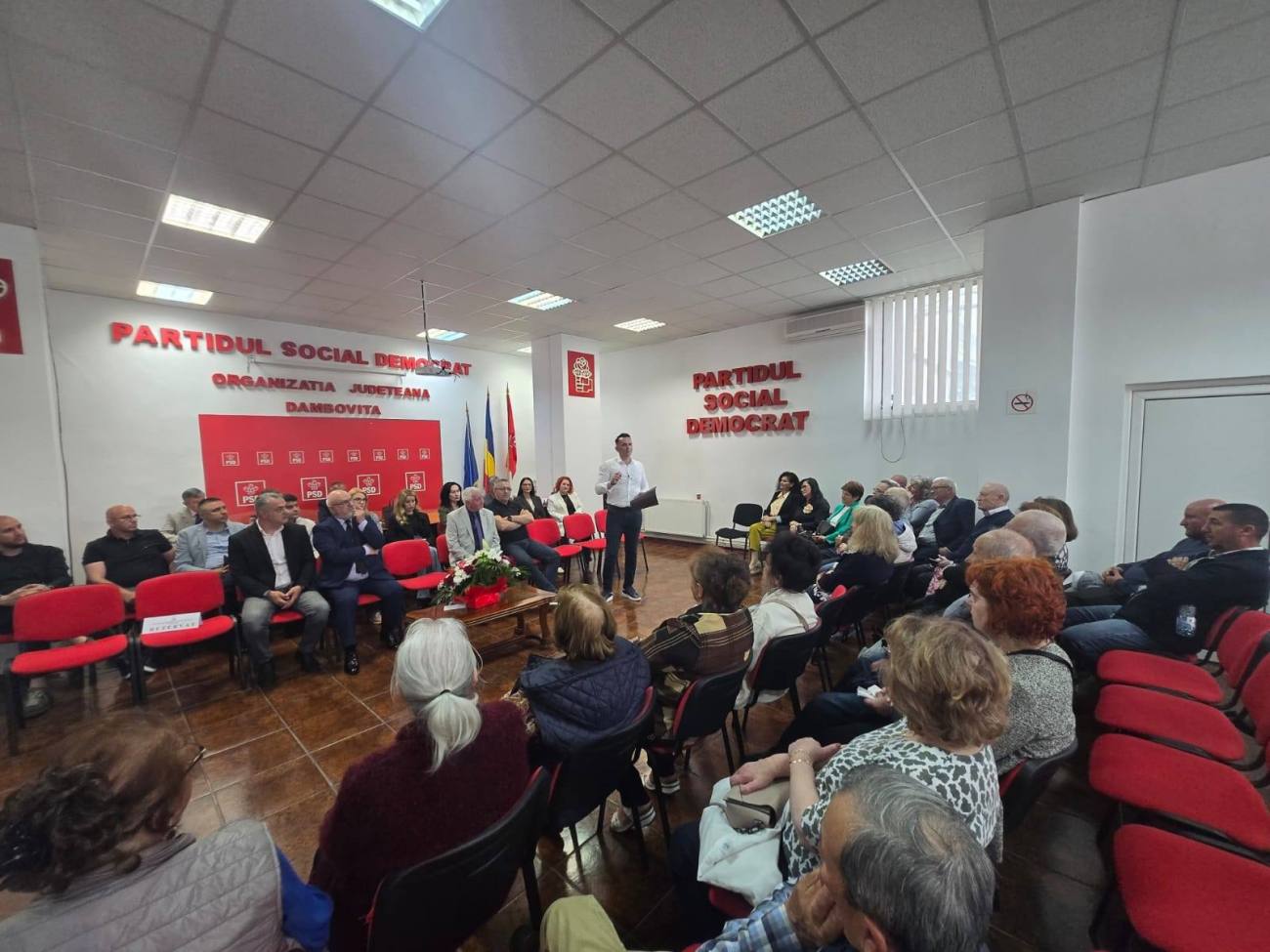 You are currently viewing Seniorii social-democrați din Târgoviște și-au ales conducerea. Dumitrache Niculae a fost reconfirmat președinte