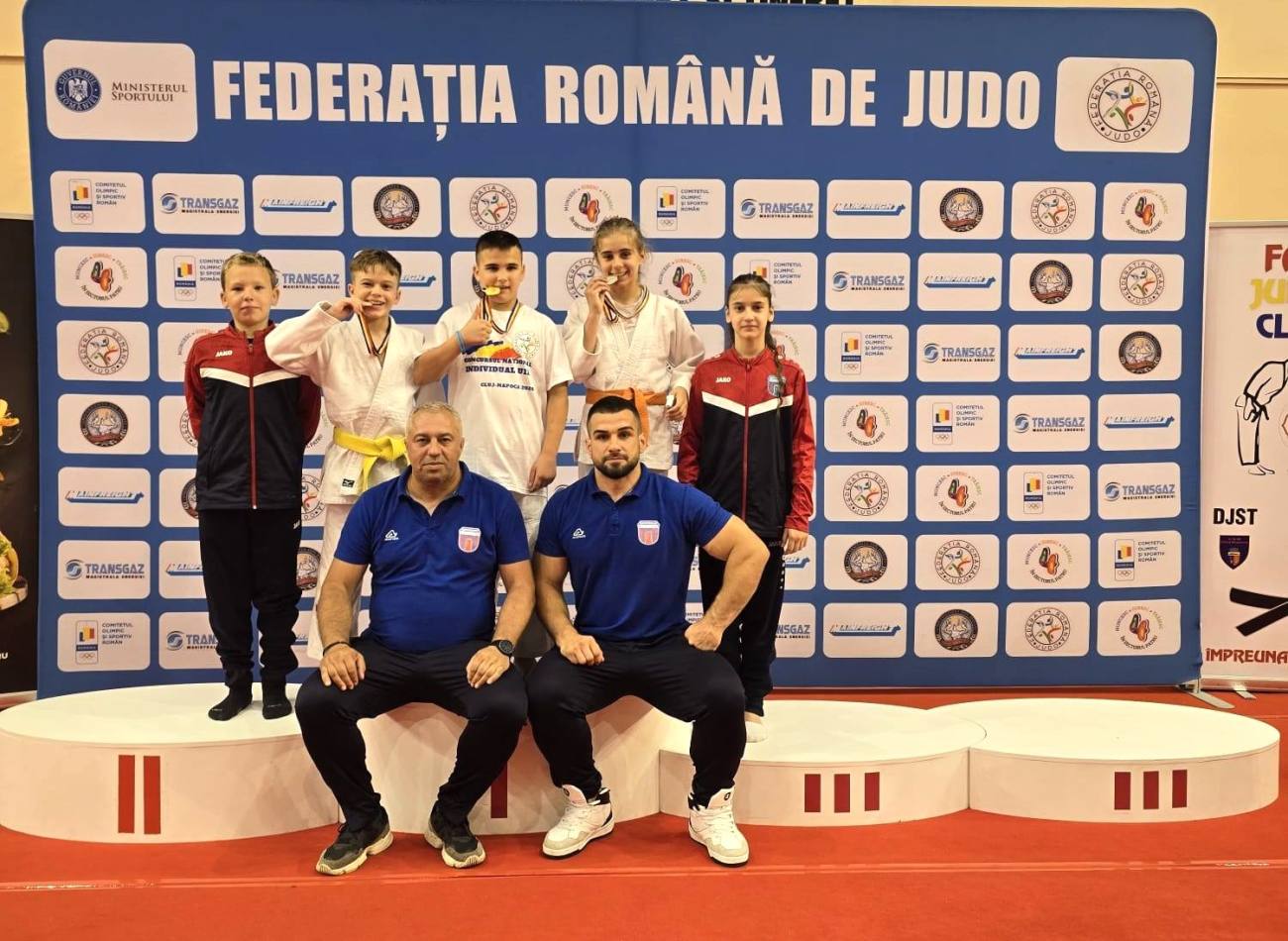 You are currently viewing Aur, argint și bronz pentru CSS Târgoviște! Micii judocani au strălucit la Campionatul Național U12