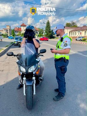 Read more about the article DÂMBOVIȚA: REZULTATELE OPERAȚIUNII ROADPOL – 2 WHEELERS! PESTE 470 DE SANCȚIUNI CONTRAVENȚIONALE AU FOST APLICATE!