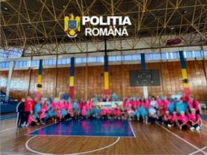 Read more about the article ACTIVITATE SPORTIV-EDUCATIVĂ DEDICATĂ ELEVILOR DÂMBOVIȚENI