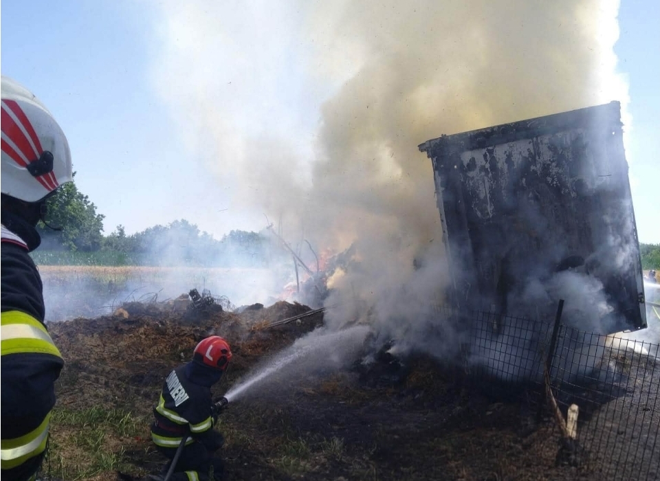 You are currently viewing Incendiu în comuna Sălcioara! Pompierii au intervenit!