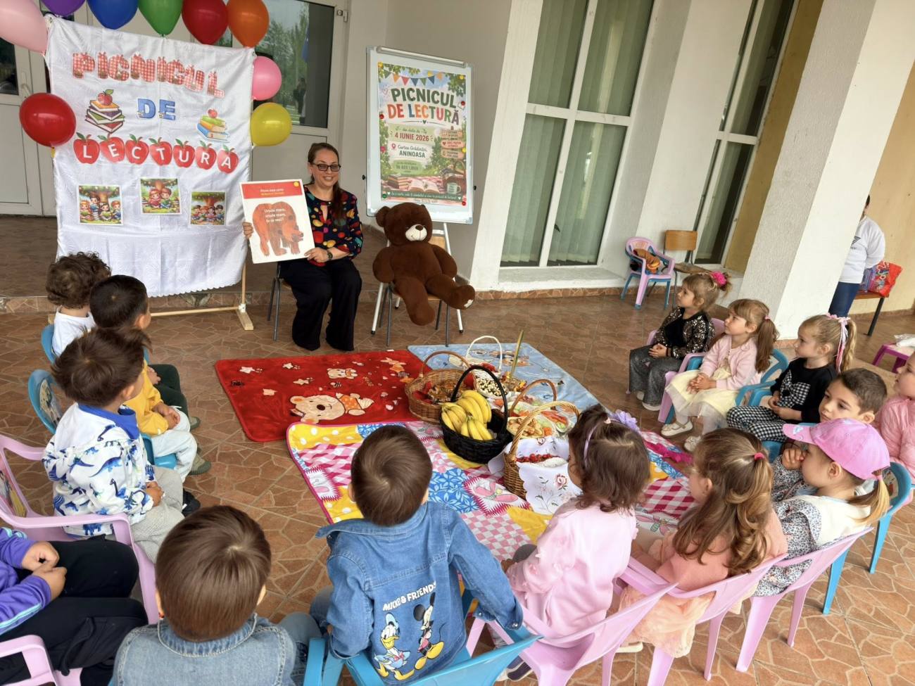 You are currently viewing Copiii din Aninoasa au demonstrat că pasiunea pentru lectură nu ține cont de vreme