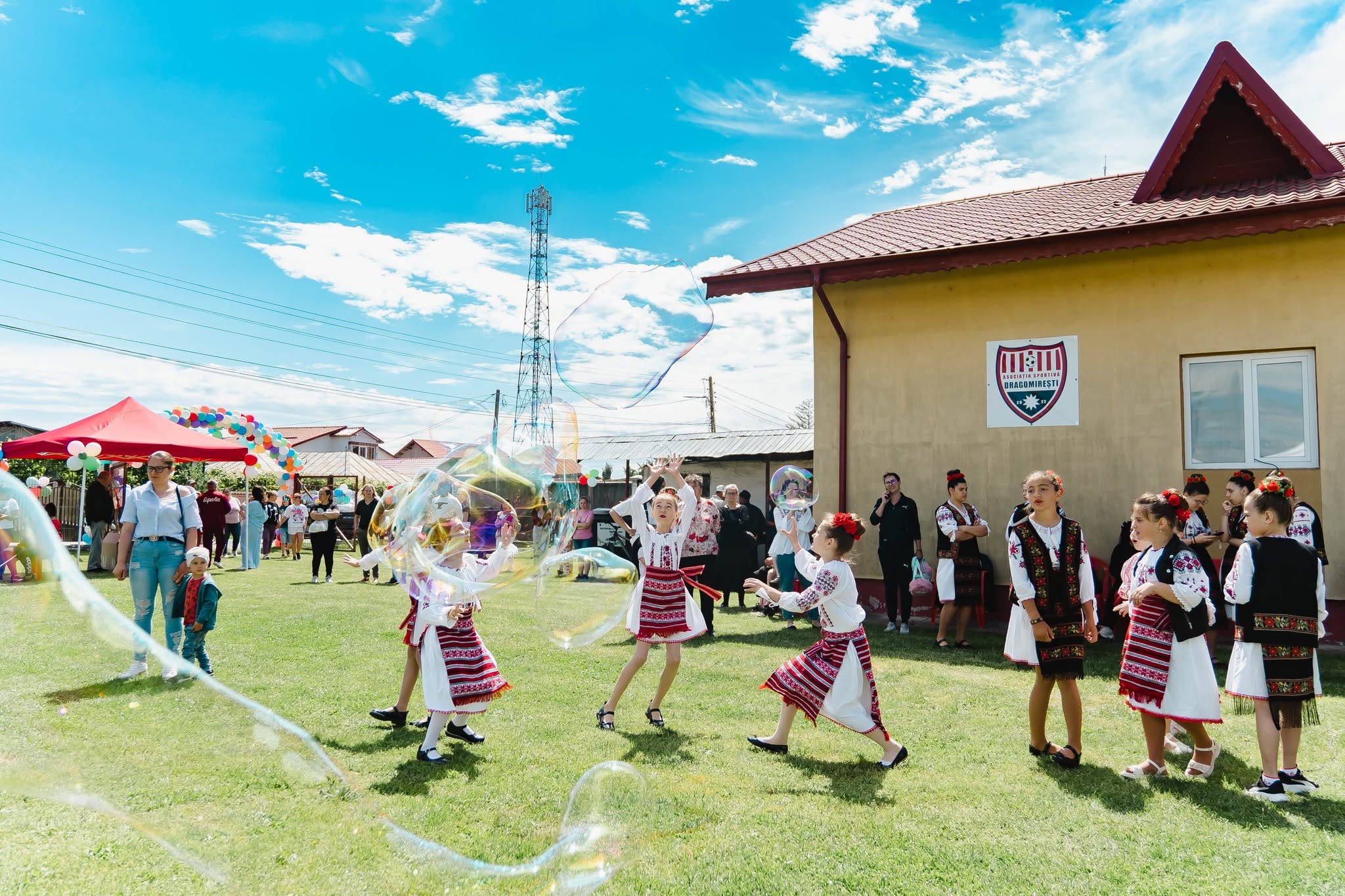 You are currently viewing Primăria Dragomirești a transformat Ziua Copilului într-o adevărată sărbătoare a comunității