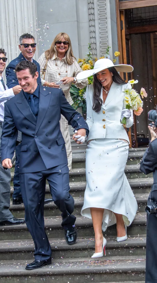 You are currently viewing Dua Lipa și Callum Turner s-au căsătorit la Londra